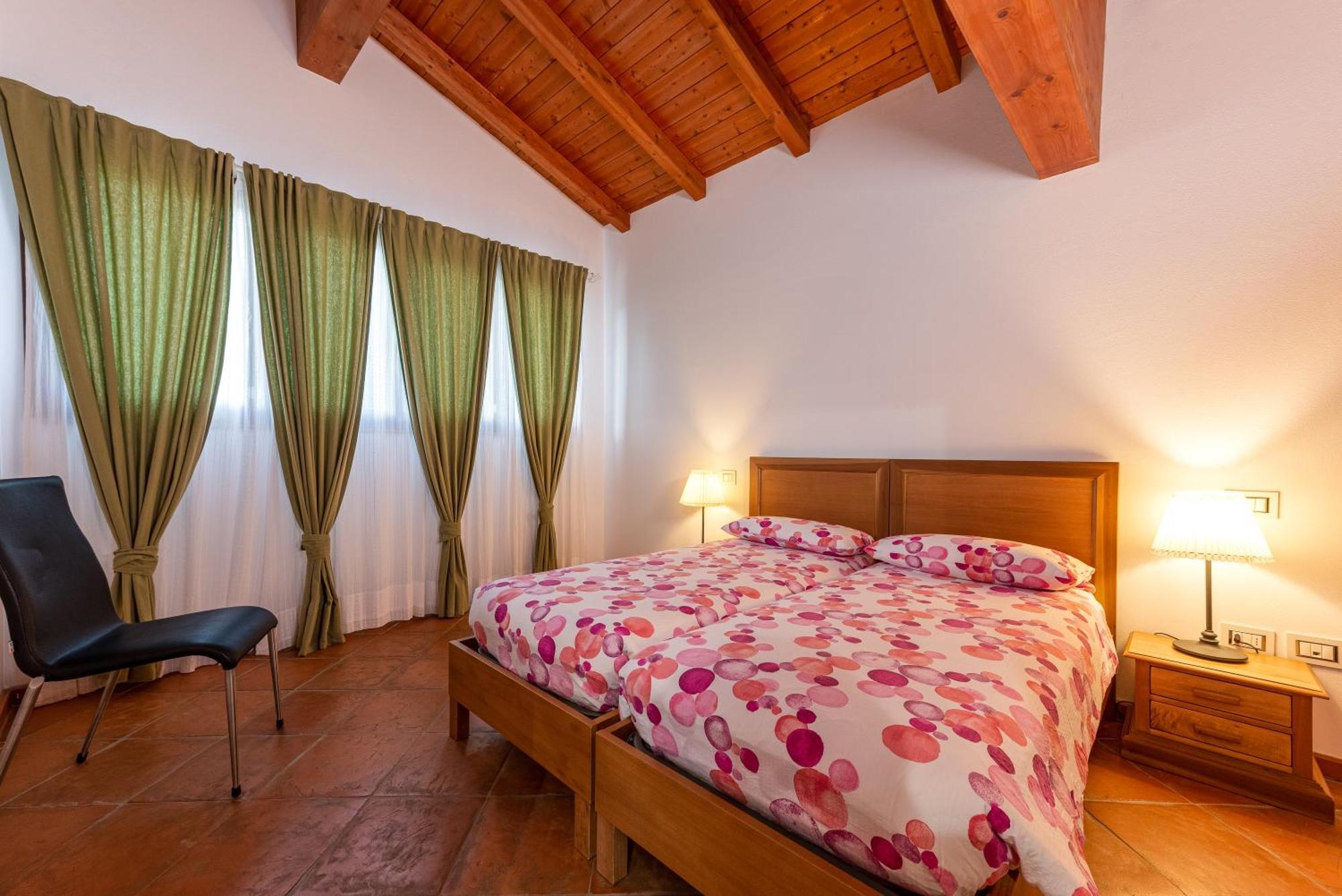 Hotel Massa Vecchia 2*
